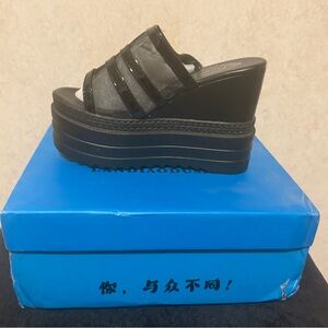 Elegant Black Platform Slide Sandals